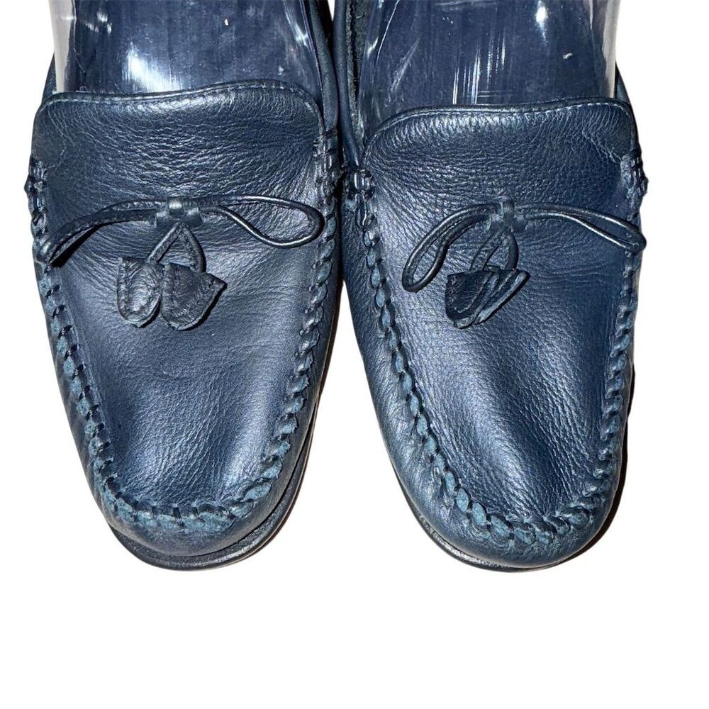 Vaneli Women's Navy Blue Leather Moccasin Loafers Size 8.5 S Narrow Casual